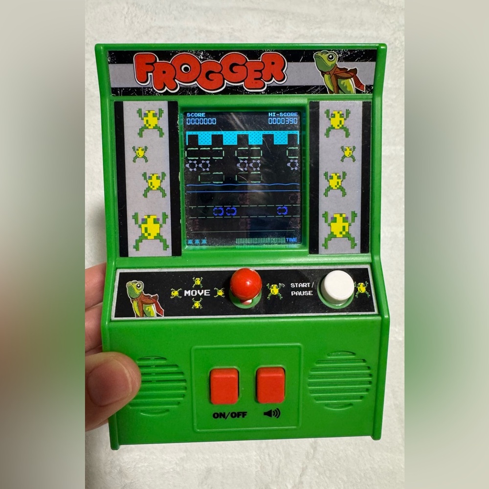Retro FROGGER Handheld Game Console Mini Arcade Game Electronic By Konami